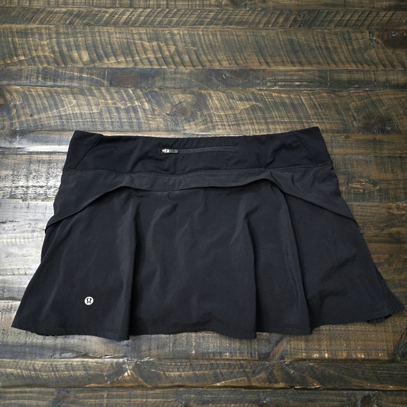 LULULEMON Play Off The Pleats Skirt | 12 - Picture 2 of 8